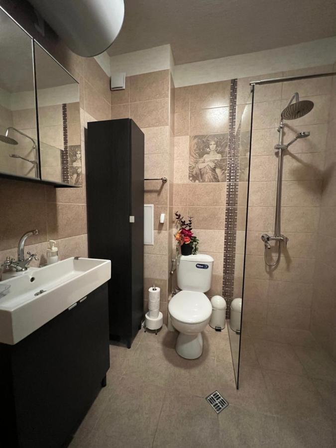 Business And Leisure Apartments In Mladost 2 With Free Garage صوفيا المظهر الخارجي الصورة