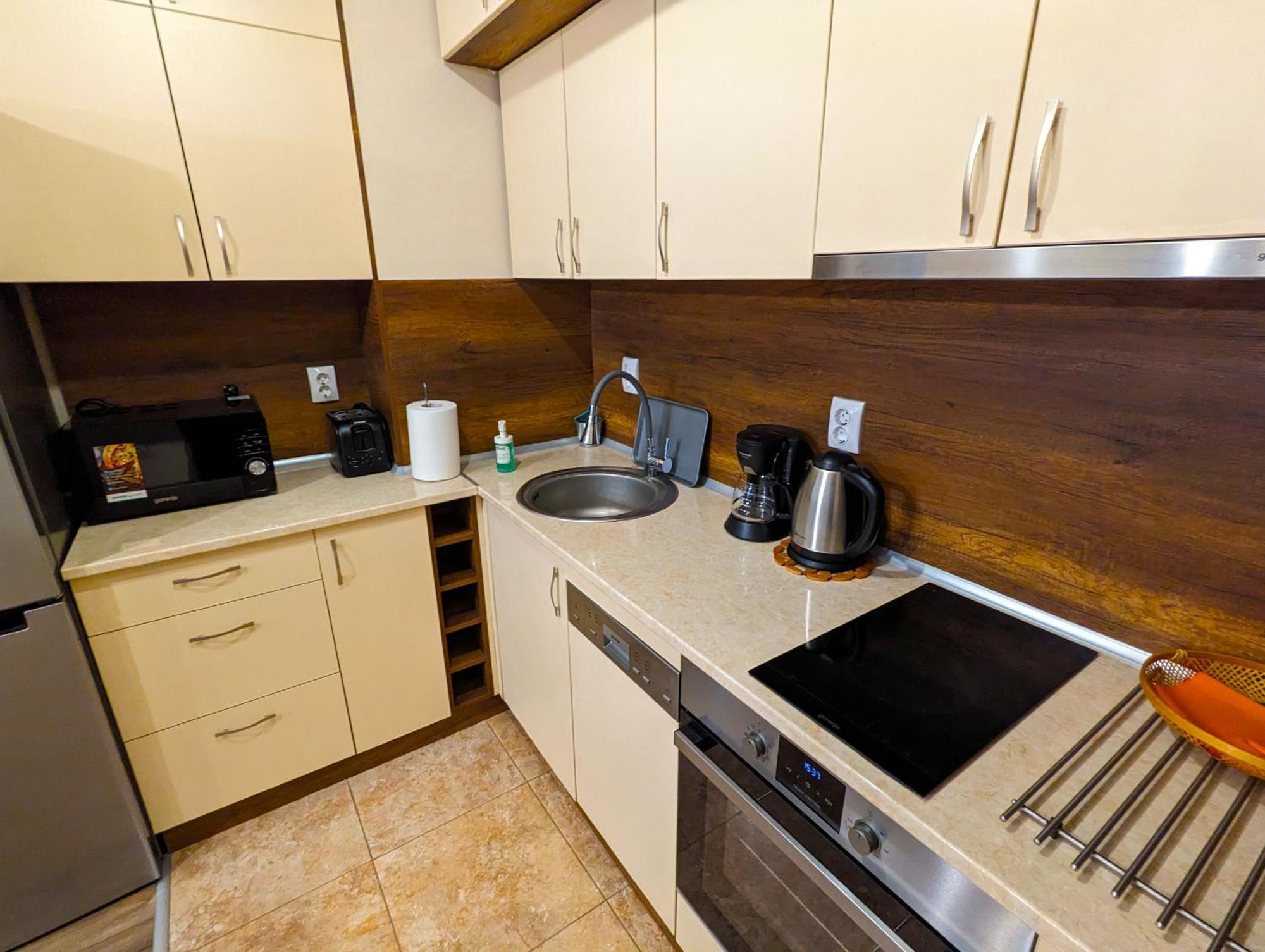 Business And Leisure Apartments In Mladost 2 With Free Garage صوفيا المظهر الخارجي الصورة