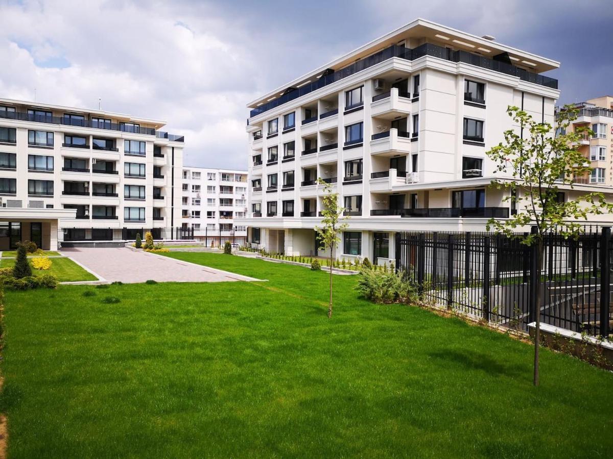 Business And Leisure Apartments In Mladost 2 With Free Garage صوفيا المظهر الخارجي الصورة